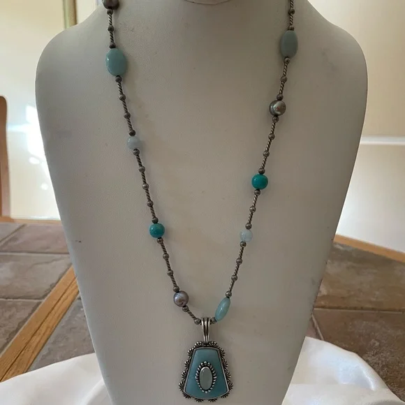 Vintage Carolyn Pollack 925 SS Jadeite Inlaid Larimar Pendant/Necklace